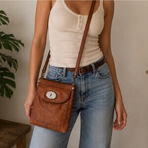 Fossil Maddox Vintage Leather Crossbody Bag Tan Y2K Keyhole Boho Purse